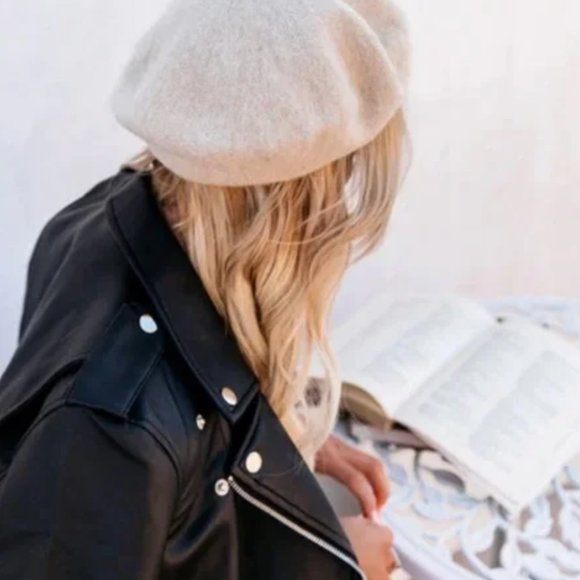 VICI Bonjour Beret - Light Beige - NWOT - Picture 5 of 5